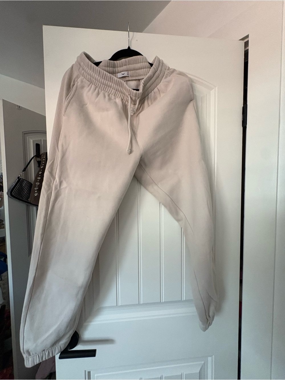 Women’s Cream Sweatpants